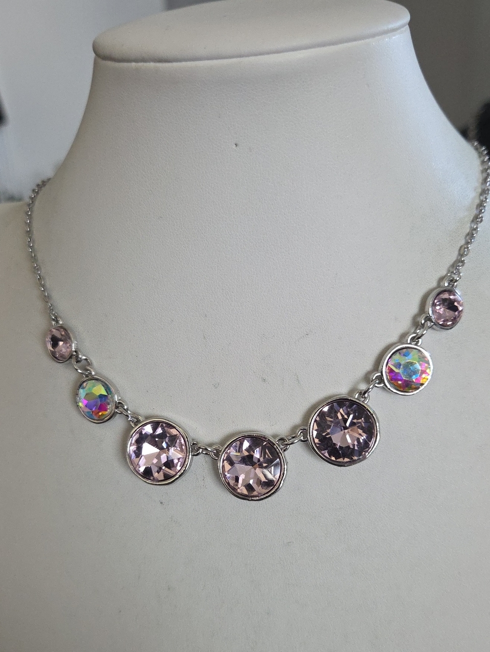 Paparazzi Pampered Powerhouse Pink Necklace NWT